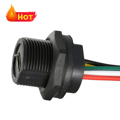 Conectores circulares de plástico de tipo USB estándar Corriente nominal 1.5A Corriente de voltaje 30V